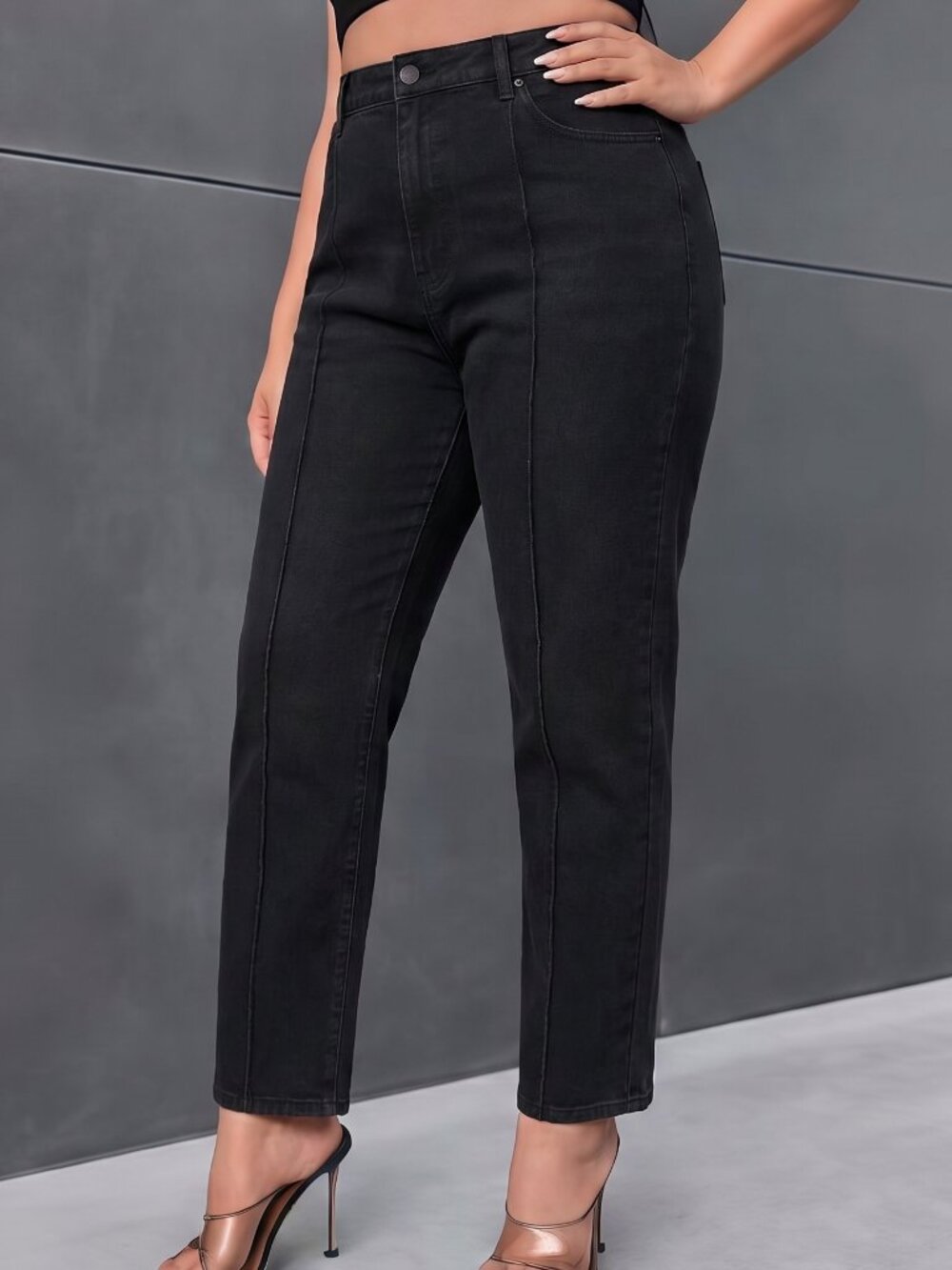 Express NWT Size 14 Black Super High Rise Straight-Leg Jeans with Crisp Lines